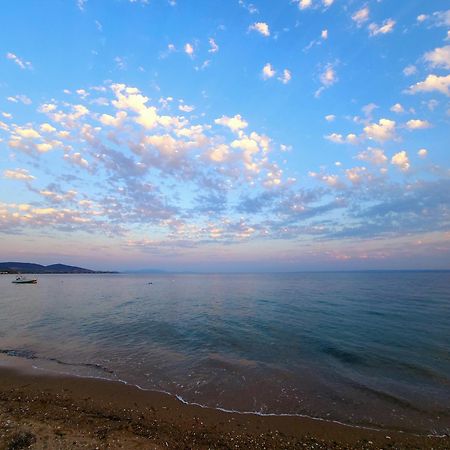 Pine Beach Holiday Home 2 Bedrooms 50 Meters To The Beach Kalyves Polygyrou Exterior photo